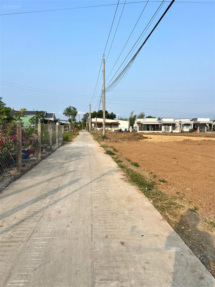 Bán lô f0 phường sơn qui txgc tdt 125m (5m x 25m tuỳ theo lô + 100m thổ cư) giá #380tr/nền