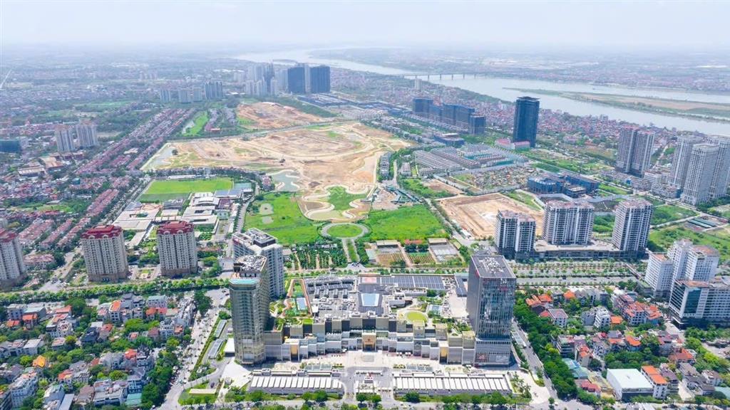 Bán gấp căn góc 3pn+1 dt 160m2 thông thuỷ, tầng cao, ban công hướng nam view hồ tây, công viên 65ha