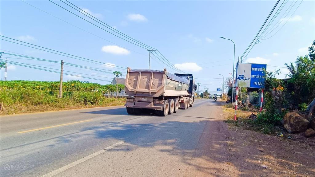 Đường nhựa phước tân hội bài với dt 6000 m² đất có 300 tc & mặt tiền 70 m giá 18 tỷ siêu đẹp