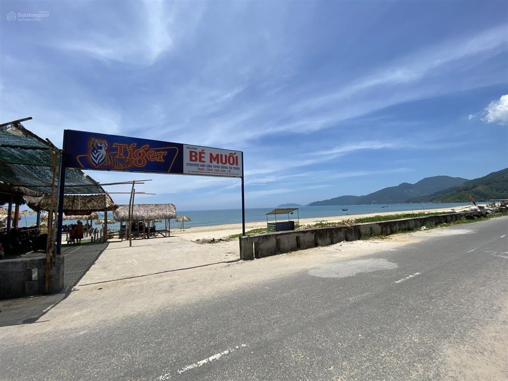 Đất biển lăng cô, vịnh đẹp thế giới. mặt tiền hơn 5m. full thổ cư giá tốt