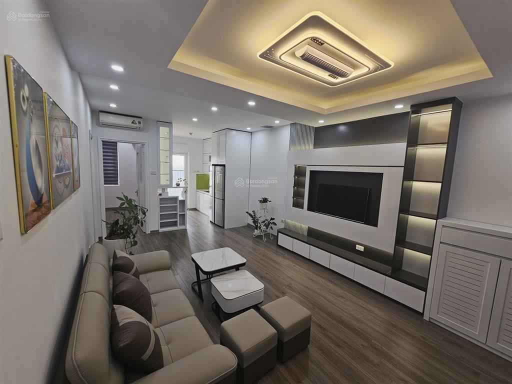 Cần bán căn (góc hoa hậu 2pn) chung cư oct5a resco dt 70m, 2pn, tầng trung đẹp, giá 5,4 tỷ