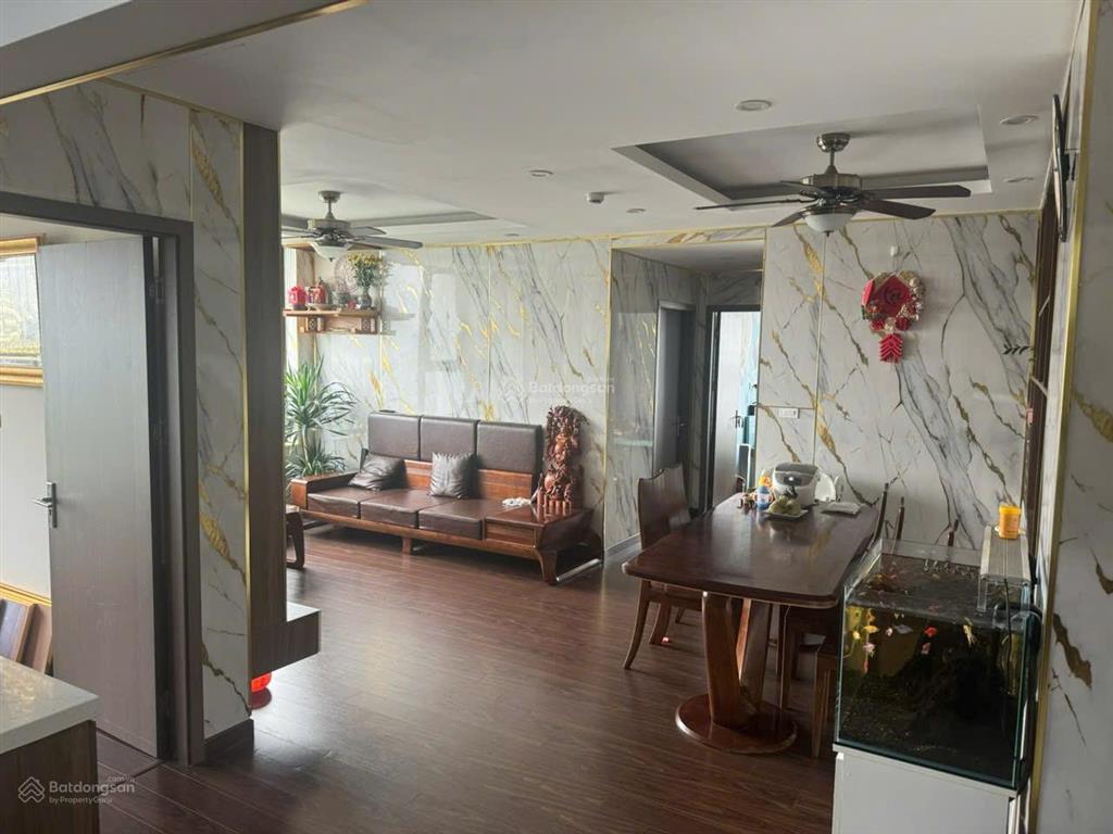 Chính chủ bán căn góc a806 bea sky, 3pn 2wc, ban công đông bắc full nội thất, có slot ô tô