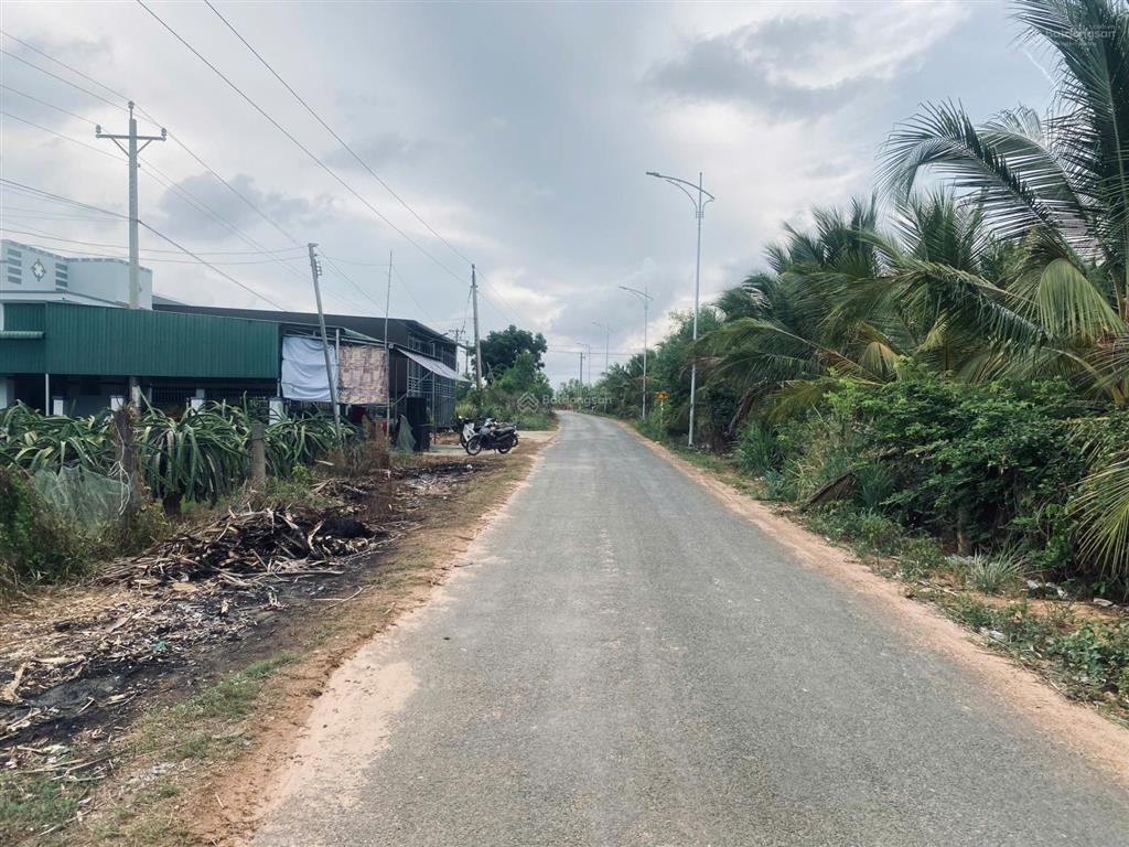 10x82m (1136m2) 290m2 thổ, đường nhựa gần biển giá tốt, tân tiến lagi