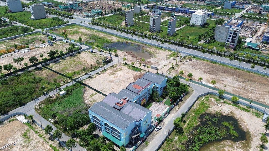 Bán gấp biệt thự 200m2 b2.2 cienco thanh hà 95tr/m2