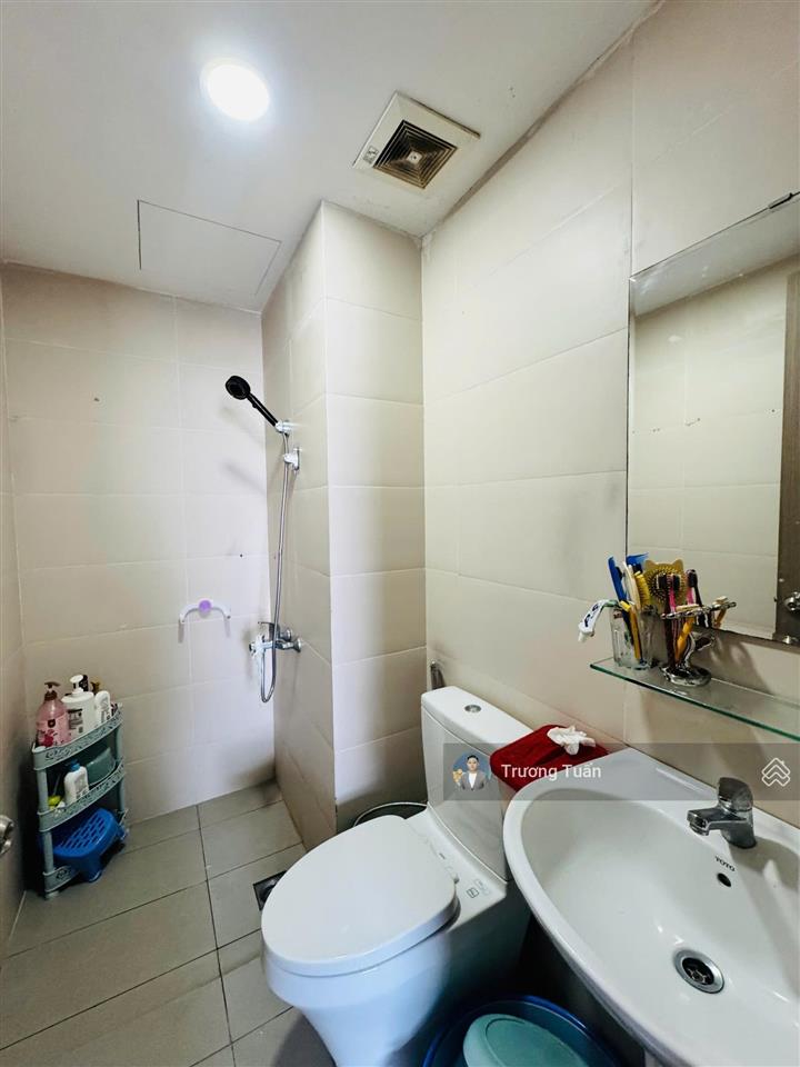 Căn hộ góc hoàng quốc việt view sân banh thoáng mát, full nội thất