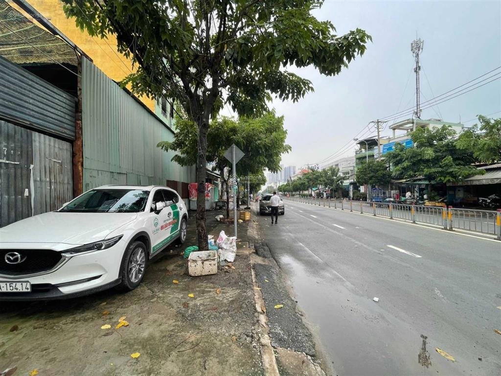 Cần bán đất mặt tiền lý chiêu hoàng, diện tích 975m²