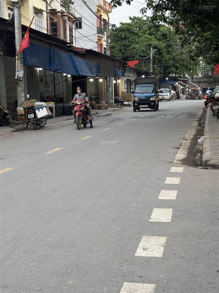 Bán đất thôn ngự tiền thanh lâm mê linh hn. 55m², mt 4,22m giá 2,4 tỷ băng 2 chợ đầu mối hoa quả