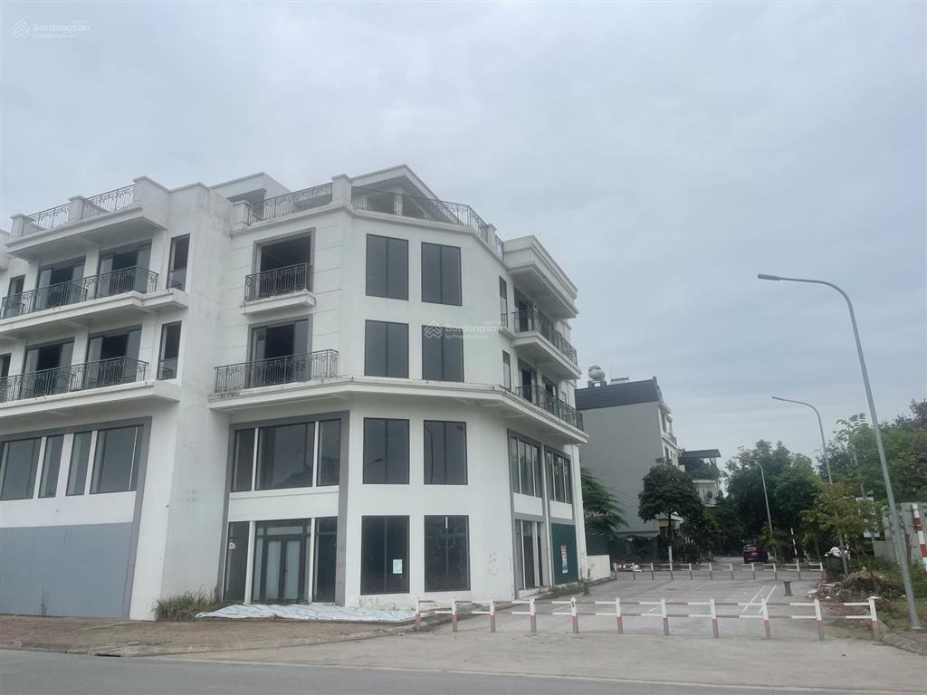 Hot! cần bán gấp lô lk góc dt 98m2 / 3 mt 25m trục chính nguyễn mậu tài, sổ đỏ sẵn giao dịch