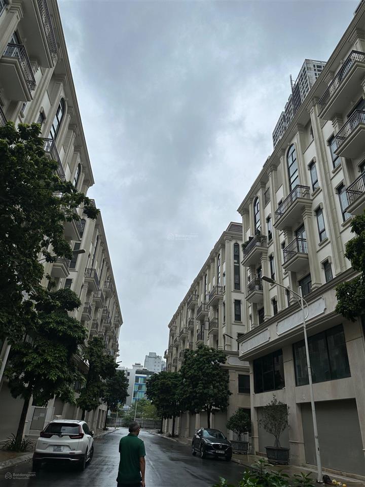 Bán căn thường, trục bồn cây him lam giá tốt, 0979 008 ***