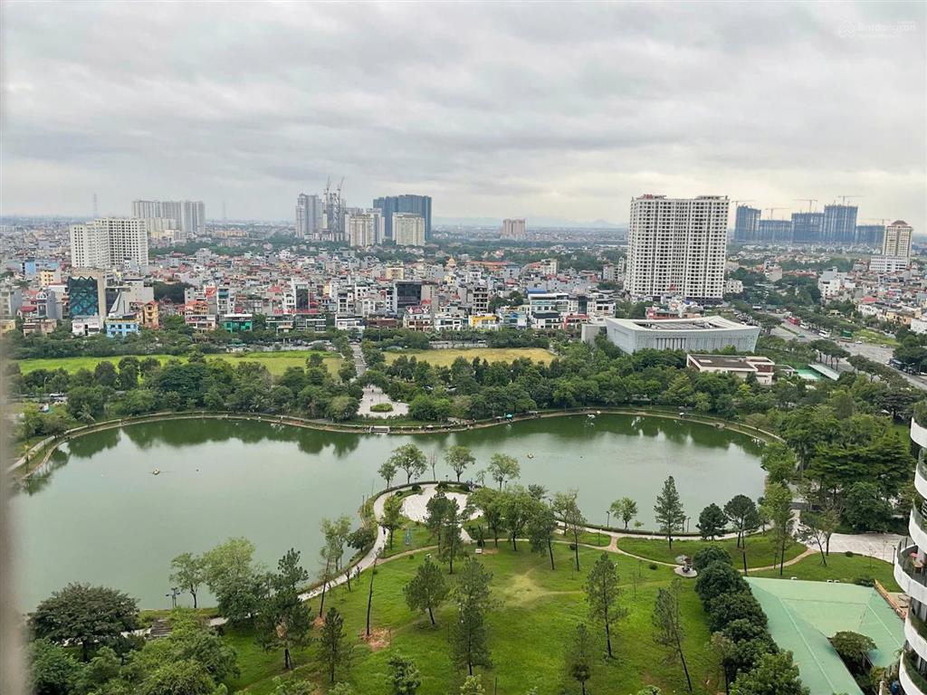 Gia đình cần nhanh bán căn hộ 2 ngủ view hồ khu ngoại giao đoàn