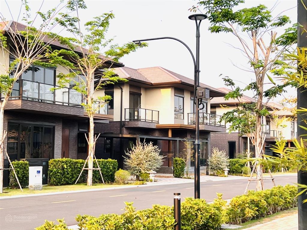 Bán nhanh biệt thự đơn lập 225m² trong khu compound waterpoint giá chỉ 10,8 tỷ full thuế phí + sổ