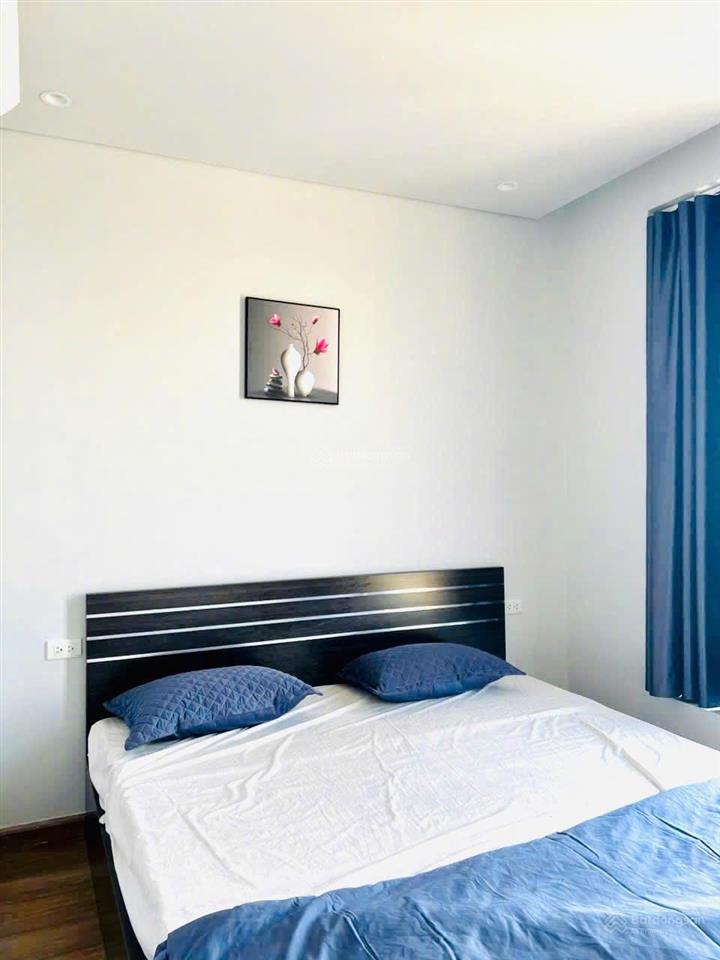 Giá chủ cần tiền bán căn 2n2vs view tuần châu từ 2,780 còn 2,690 full nội thất