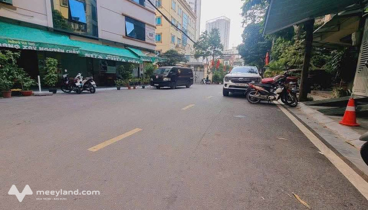 Siêu phẩm nhà 3 mặt thoáng tại Trung Kính, Cầu Giấy đây rồi