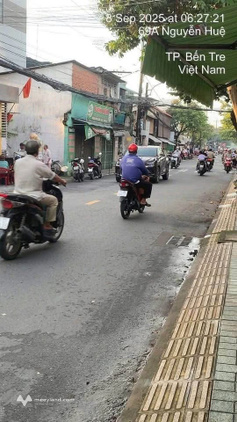 Sở hữu ngay căn nhà mặt tiền đắc địa tại đường Nguyễn Huệ, phường An Hội, thành phố Bến Tre