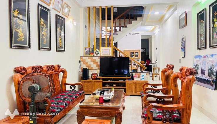 Bán nhà 3 tầng tâm huyết, diện tích 4mx30m, gần Quảng trường Hà Giang, giá 4,1 tỷ