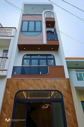 Nhà mới tinh, xây dựng kiên cố, thiết kế hiện đại 4 tầng, sẵn sàng đón chủ nhân mới về ở ngay