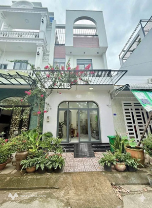 Siêu phẩm nhà trệt 2 lầu full nội thất cao cấp đang chờ bạn
