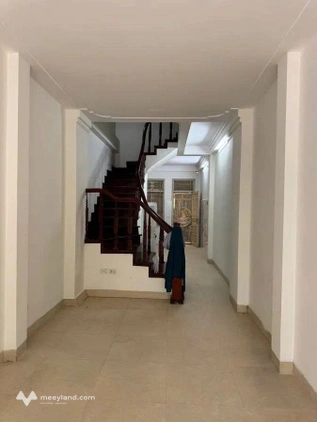 Hiếm nhà đẹp 6 tầng, mặt phố Lê Hồng Phong, 46m2, 2 mặt tiền 3m, vị trí đẹp, kinh doanh sầm uất, giá 18 tỷ