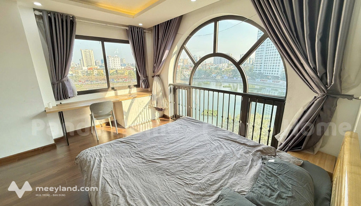 Siêu phẩm căn hộ 2 tầng, 1 phòng khách, 1 phòng ngủ view hồ Ngọc Khánh đây rồi