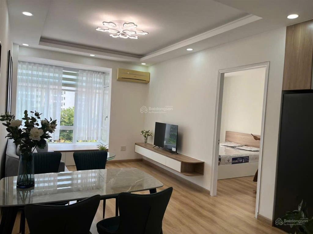 Bán căn hộ 312 lạc long quân, 2pn2wc70m², giá 2tỷ350