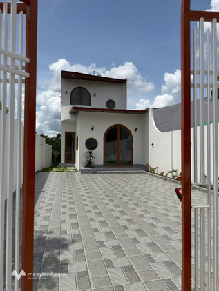 Nhà thổ cư bìa riêng 6,6m x 50m, 3 phòng ngủ, full nội thất, sân vườn rộng thoáng, chỉ 2,55 tỷ