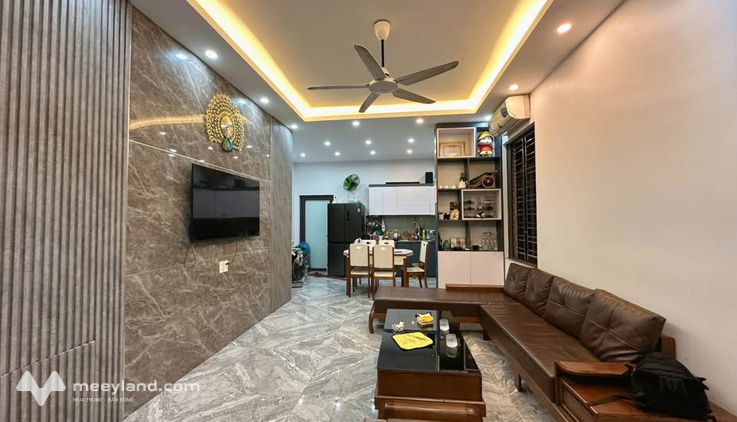 Nhà Cẩm Trung 3 tầng lô góc, cơ hội có 1-0-2, chỉ 3,05 tỷ