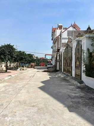 Đất xịn Đan Phượng, ô tô đỗ tận nơi, gần hồ mát rượi