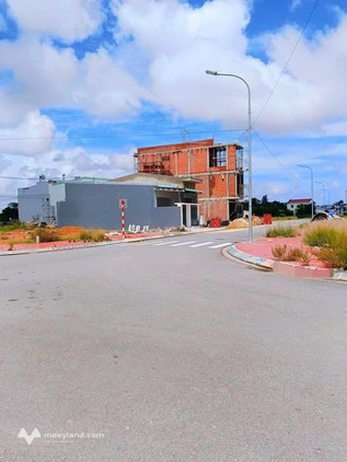 Bán đất lô đẹp, 74m², mặt tiền 4m, hướng Tây Bắc, đường ven biển Quy Nhơn