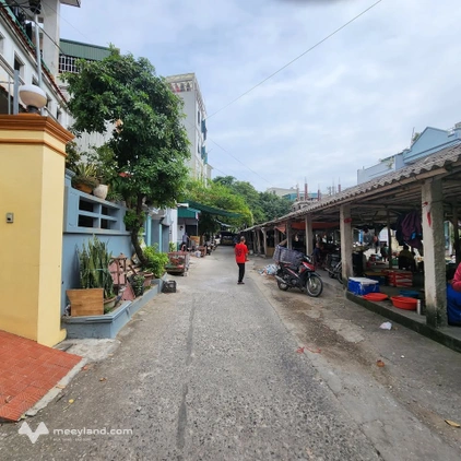 Đất vàng mặt chợ Cầu Sắt, vừa ở vừa kinh doanh, cơ hội có 1-0-2