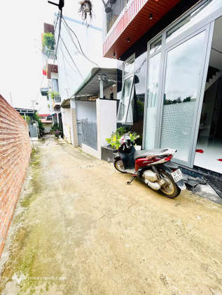Nhà gác lửng Trần Phú, giá chỉ 1,79 tỷ, ô tô vào tận cửa, vợ chồng trẻ vào ở ngay