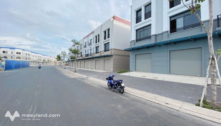 Nhà 1 trệt, 2 lầu mặt tiền Điện Biên Phủ, Mỹ Phước, An Giang, 107,5m², hướng Đông Bắc, giá 5 tỷ