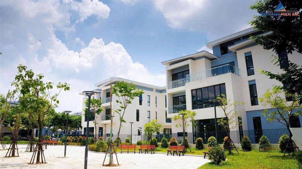 Bán nhà biệt thự 3 tầng tại kđtm dương nội, 36tỷ, 200m2, giá tốt