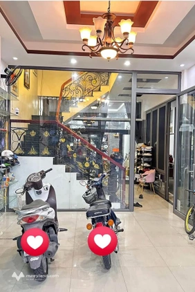 Nhà mặt tiền Ngô Gia Tự, ngang khủng 8,6m, kinh doanh bất tận