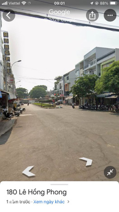 Nhà 3 tầng, trung tâm chợ Kon Tum, kinh doanh sầm uất, chủ kẹt tiền bán gấp