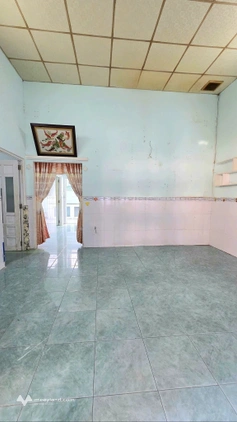 Bán nhà 3 phòng ngủ, trung tâm Trần Quốc Toản, Kiên Giang, giá tốt