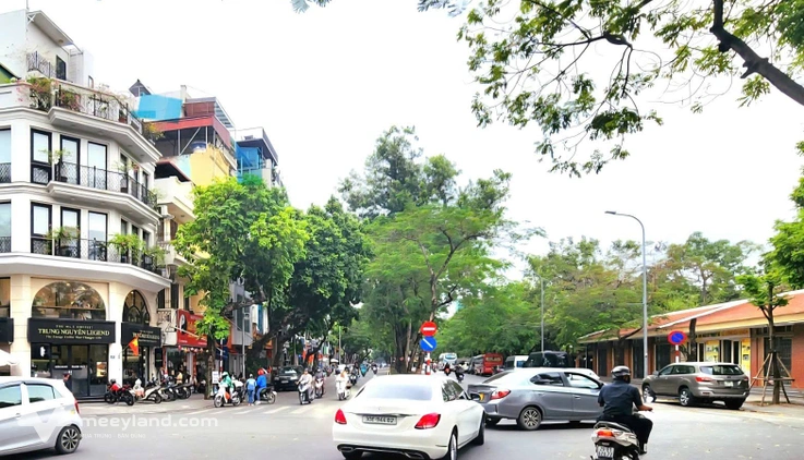 Nhà phân lô trung tâm Ba Đình, gần Lăng Bác, Chùa Một Cột, ô tô đỗ cửa