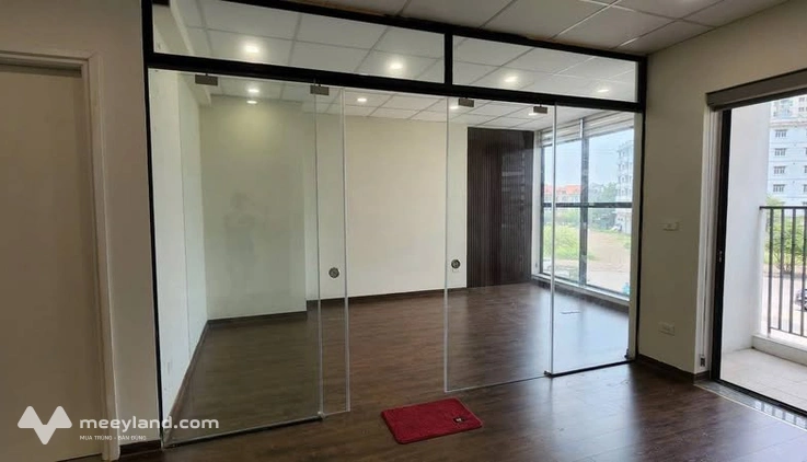 Cho thuê mặt bằng văn phòng Le Grand Jardin, Long Biên, 90m2, 10,5 triệu/tháng