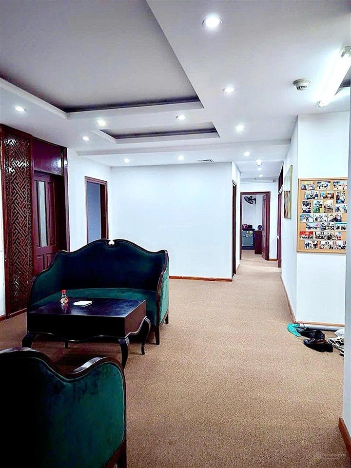 Chcc tsq euroland mỗ lao 176m2 4pn giá tốt