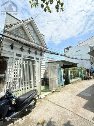 Cho thuê nhà 3 phòng ngủ hẻm Nguyễn Trãi, gần chợ Cái Răng, Cần Thơ