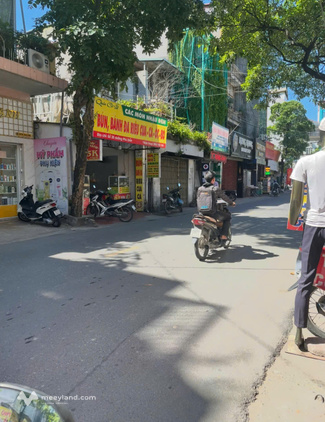 Bán gấp nhà phố Phú Diễn, 50m2, mặt tiền 4m, ô tô vào nhà, gần đại học