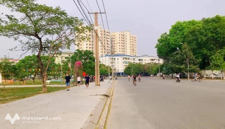 Cho thuê nhà tại đường ĐHT42, quận 12, Thành phố Hồ Chí Minh, gần trường Trường Chinh