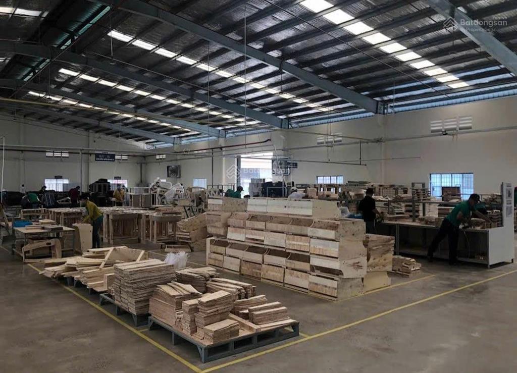 Bán xưởng tân hiệp gần kcn nam tân uyên skc đóng tiền 1 lần có dòng tiền 0946 969 ***