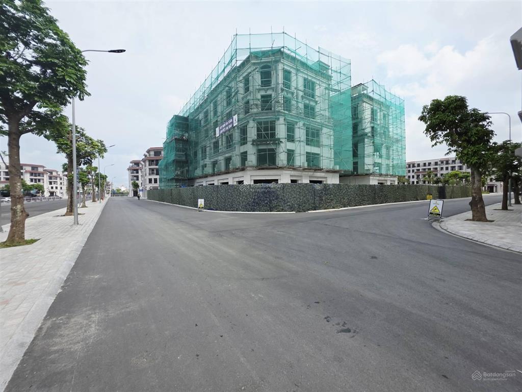 Bán nhà phố cổ loa, 18 tỷ vnd, 90 m², đối diện 3 toà chung cư mik