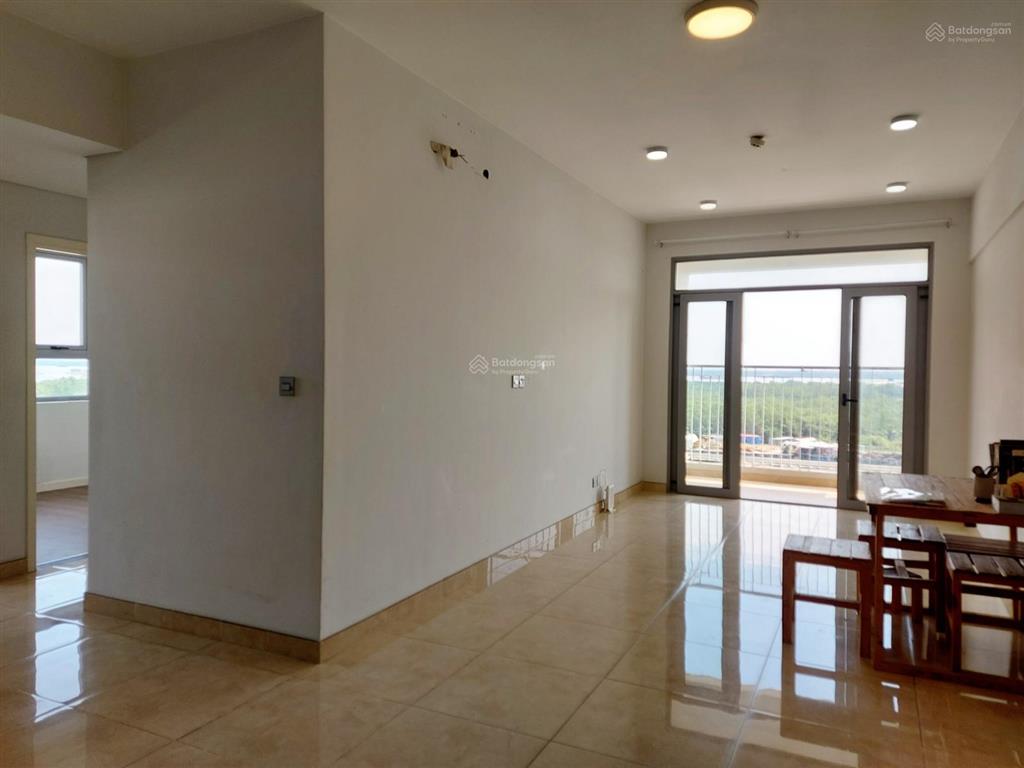Bán căn góc 3pn, 84m2, luxgarden. sổ hồng. trang 0978 272 *** zalo