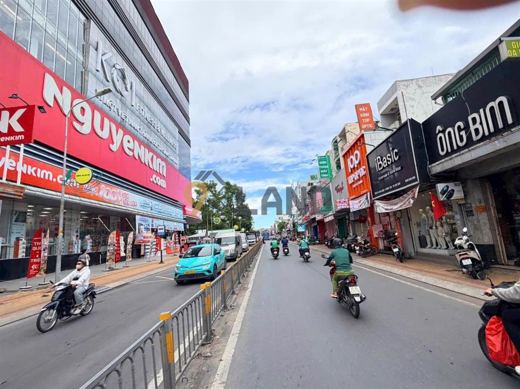 Bán đất tặng nhà c4 ngay võ văn ngân hxh gần đh spkt ga metro xd cao tầng ngang 9.2m