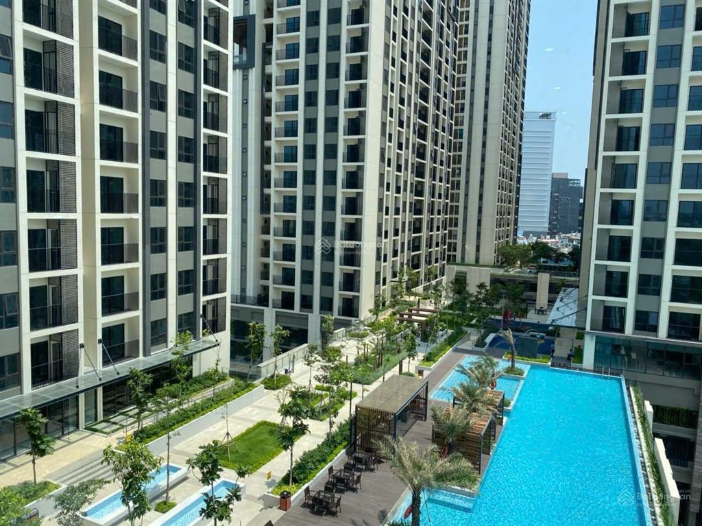 Chính chủ cần bán cc 3pn + 134m² giá 21 tỷ bao hết, full nội thất tại hado centrosa q.10, hcm