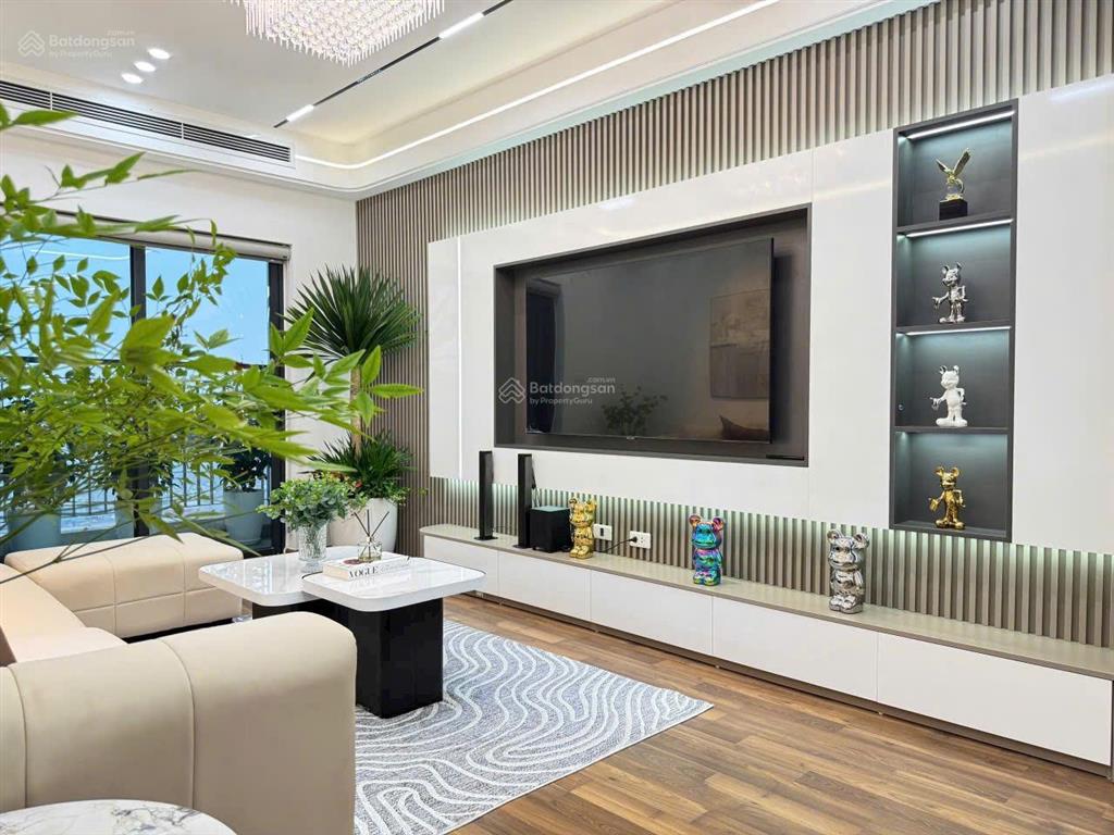 Chính chủ cần bán gấp căn 3 phòng ngủ 2 wc tại chung cư rose town 79 ngọc hồi, 0902 412 ***