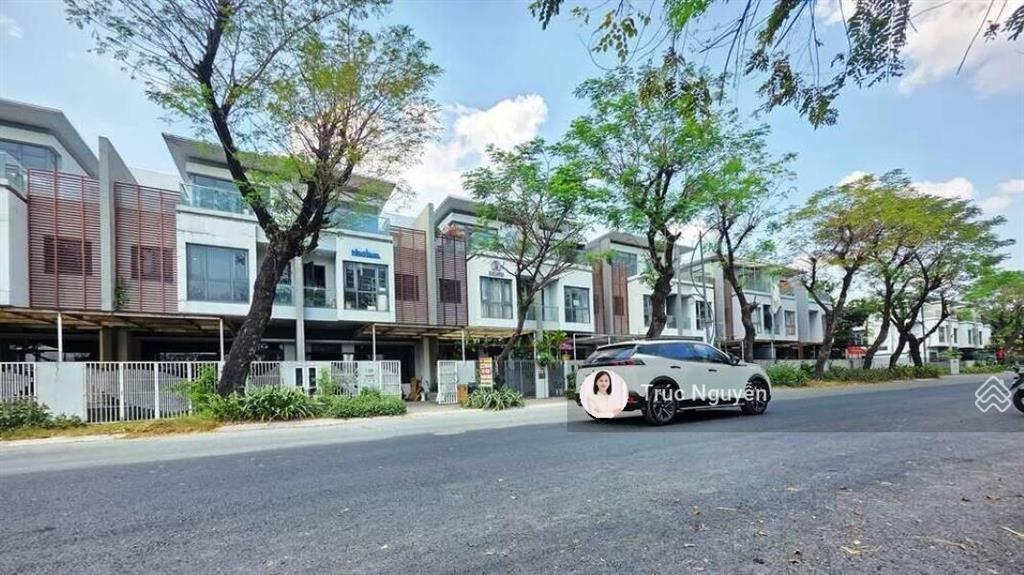 Rẻ hơn 1,5 tỷ. căn trục chính 20m đường muồng tím. dt 120m2, chỉ 12,5 tỷ. 0902 746 ***