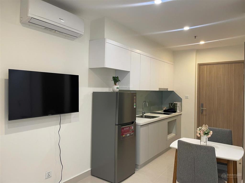 Cực rẻ với căn studio 29m2 thông thủy, hướng đn, đủ đồ , đang cho thuê giá chỉ 2 tỷ. 0911 341 ***