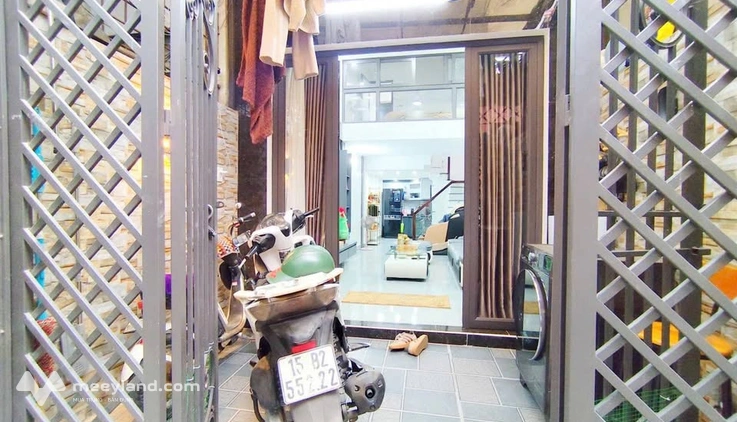 Nhà Phố Cấm xinh xắn, 2 tầng mới tinh, chỉ 1,49 tỷ